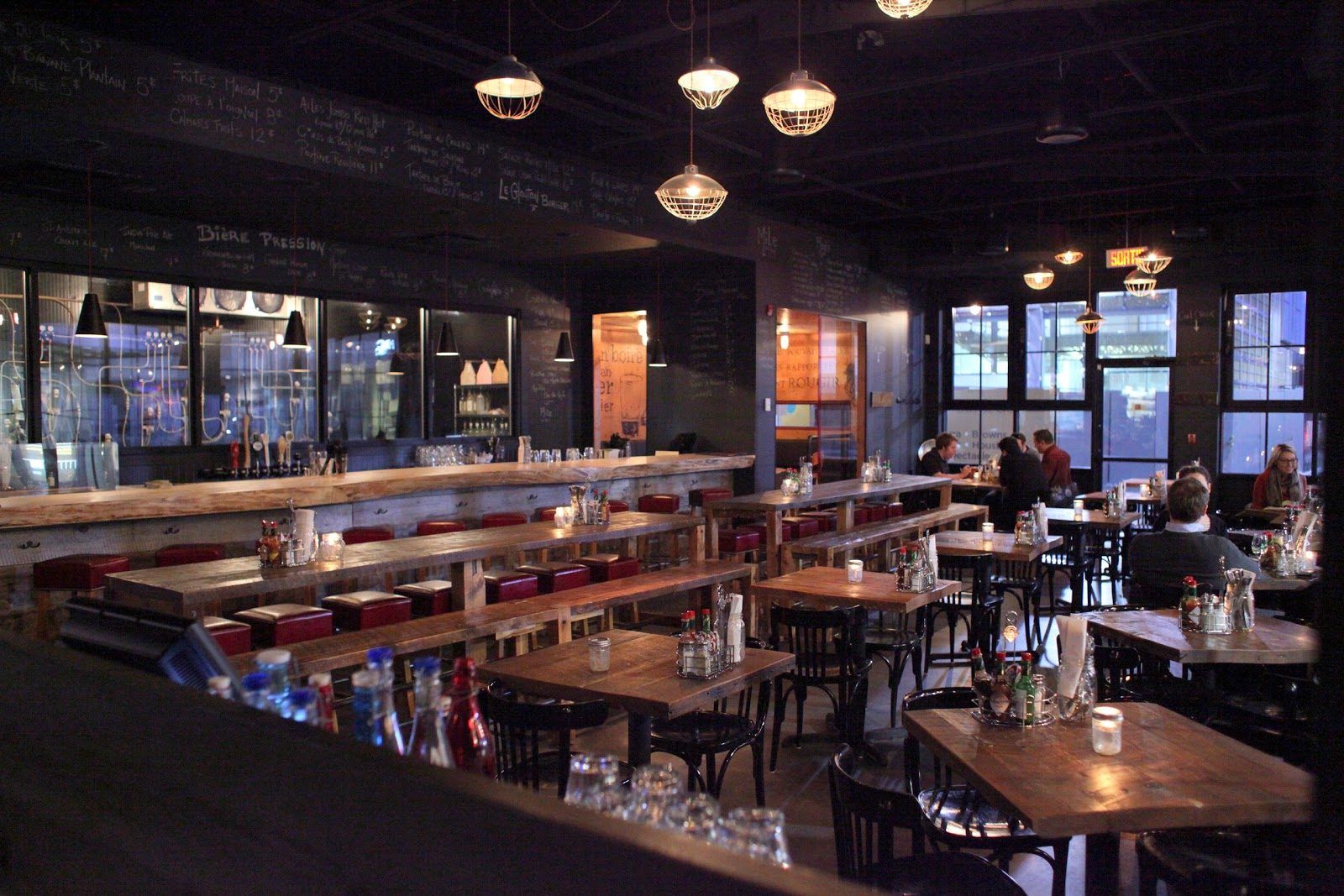Le Mile Public House Montreal bar interior