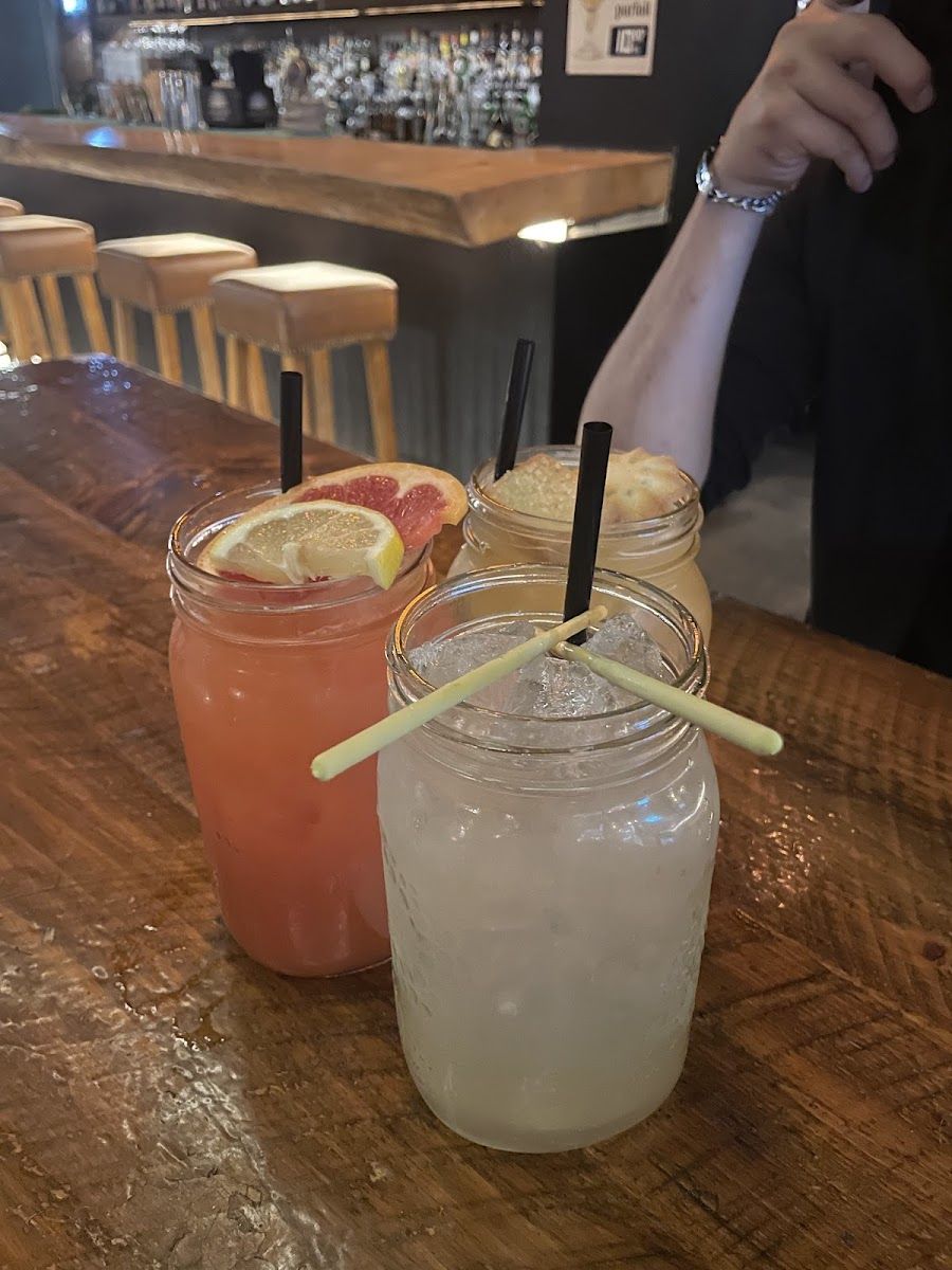 Le Mile Public House cocktail at the bar