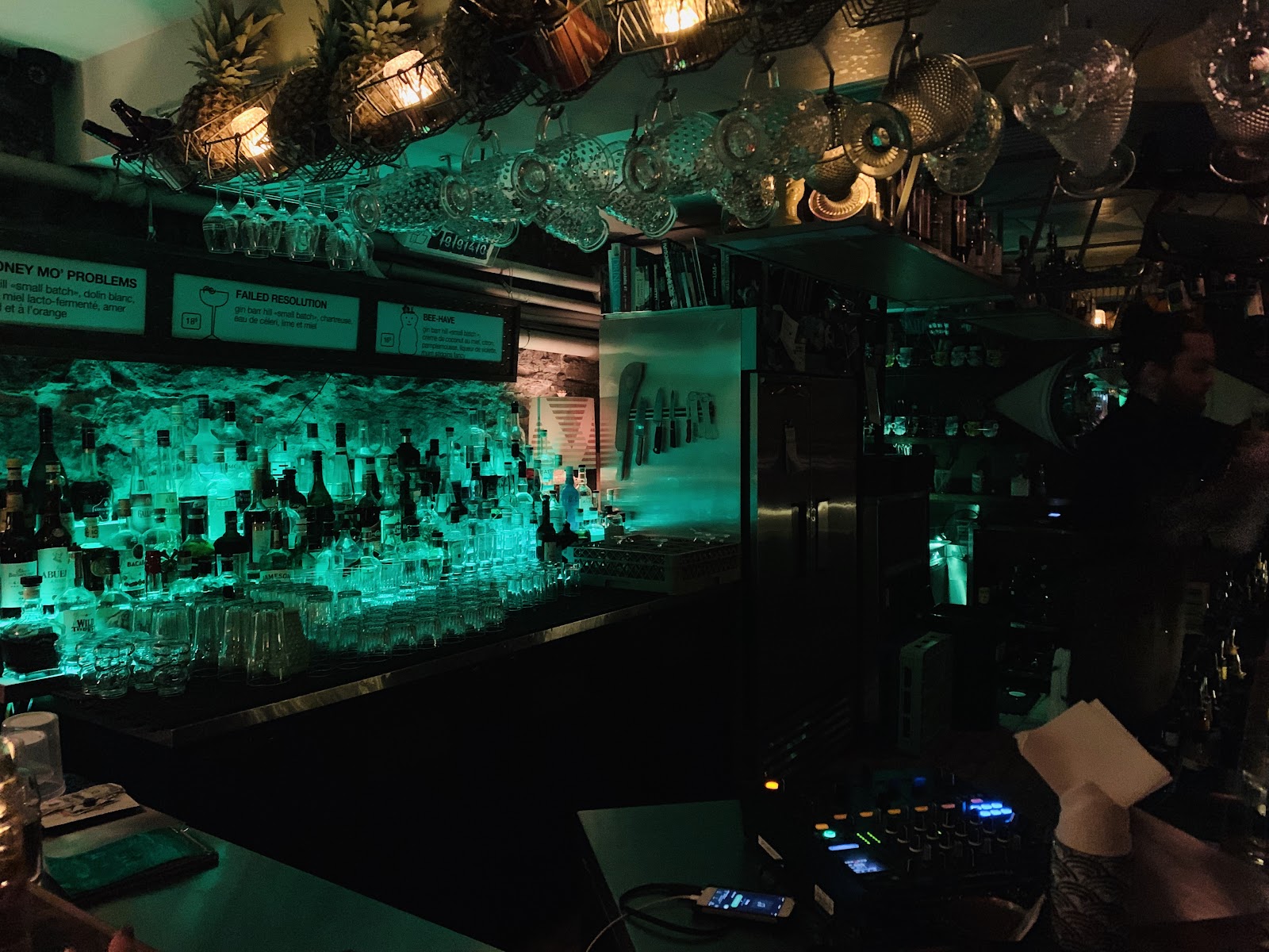 Bar Mal-Aimee, Montreal