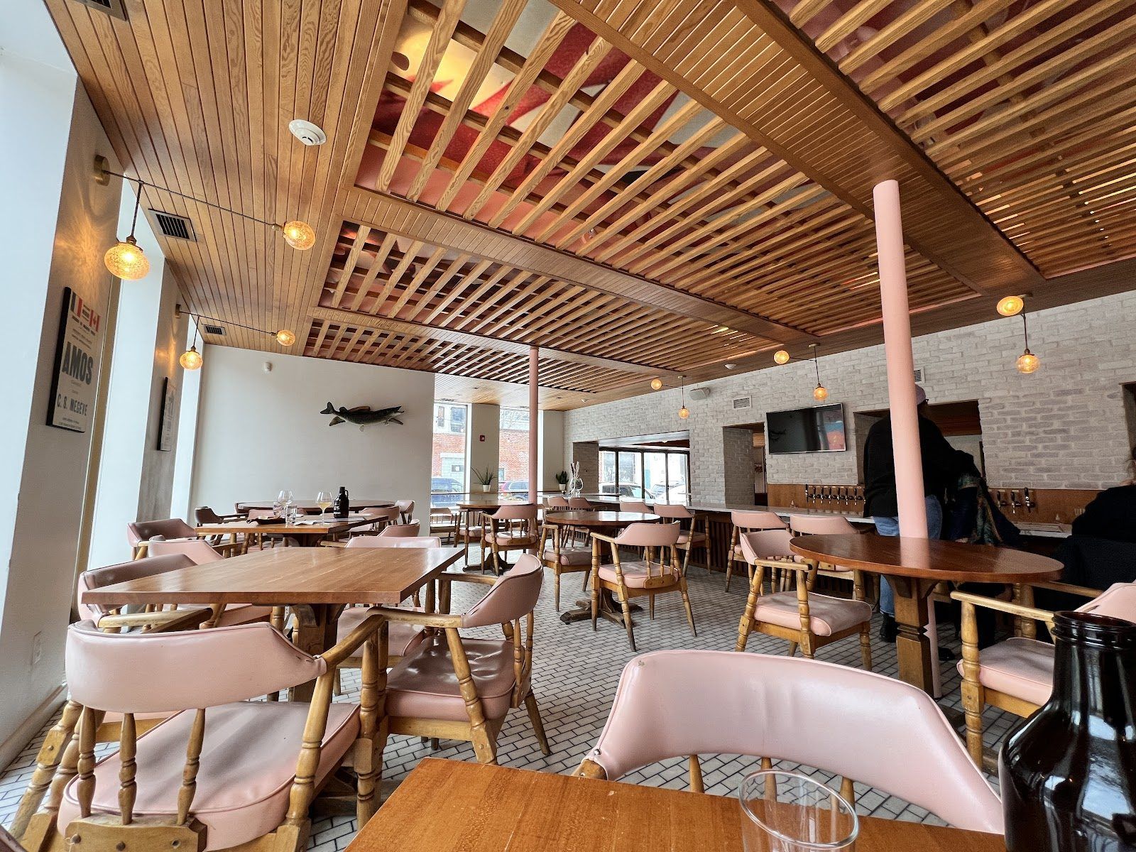 Brasserie Harricana Montreal bar interior