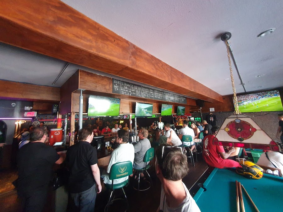 Champs, Montreal