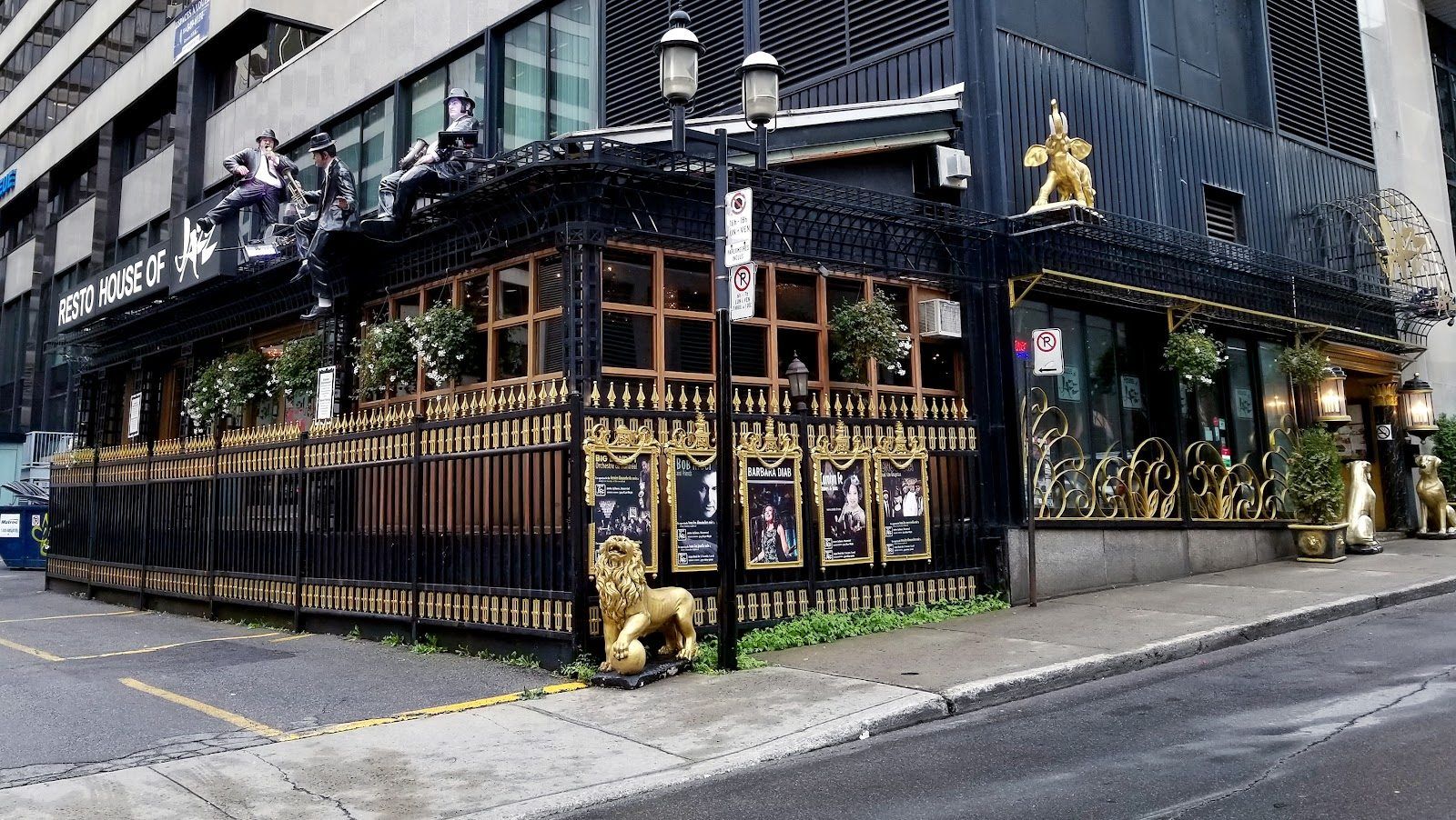 House of Jazz Montreal bar interior