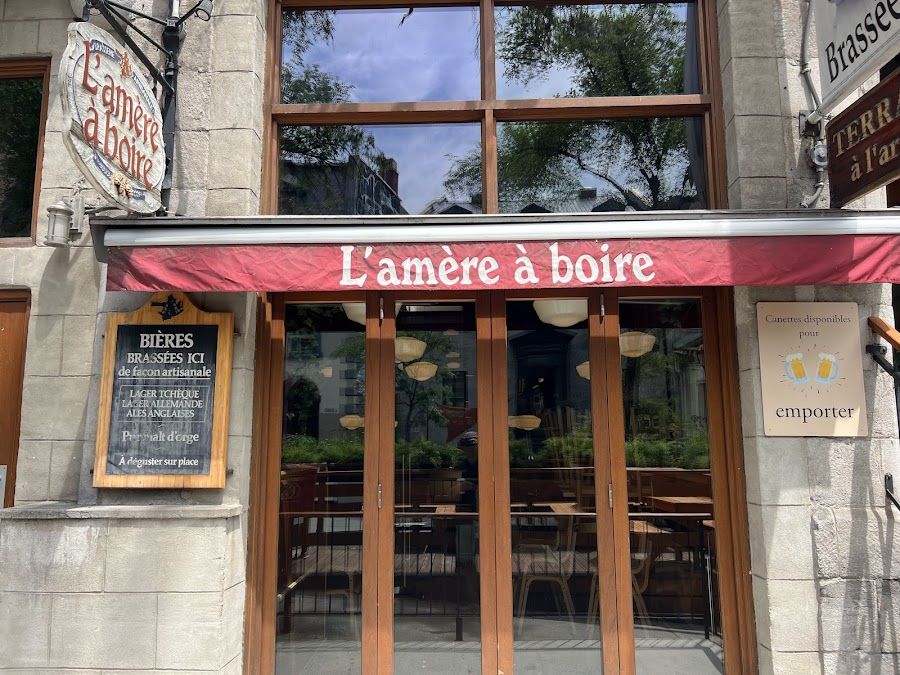L'Amere a Boire bar service