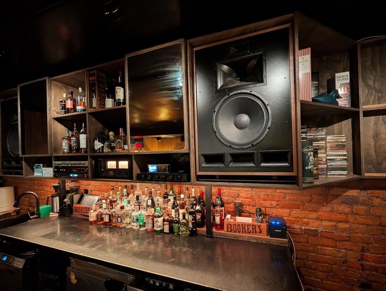 La Distillerie Montreal bar interior