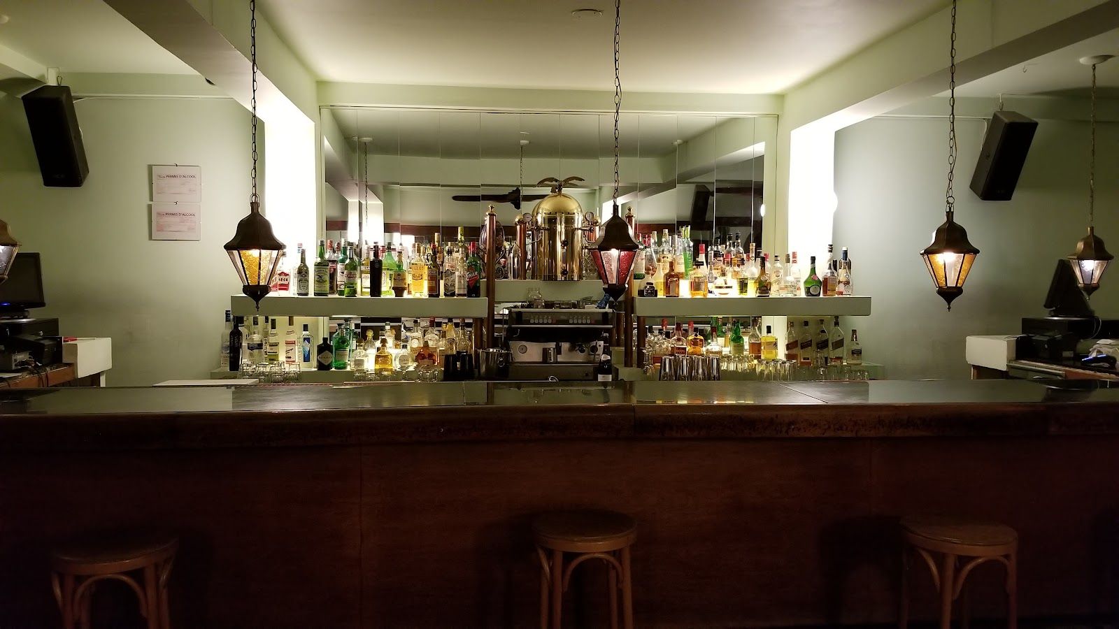 Mr Jefferson Montreal bar interior