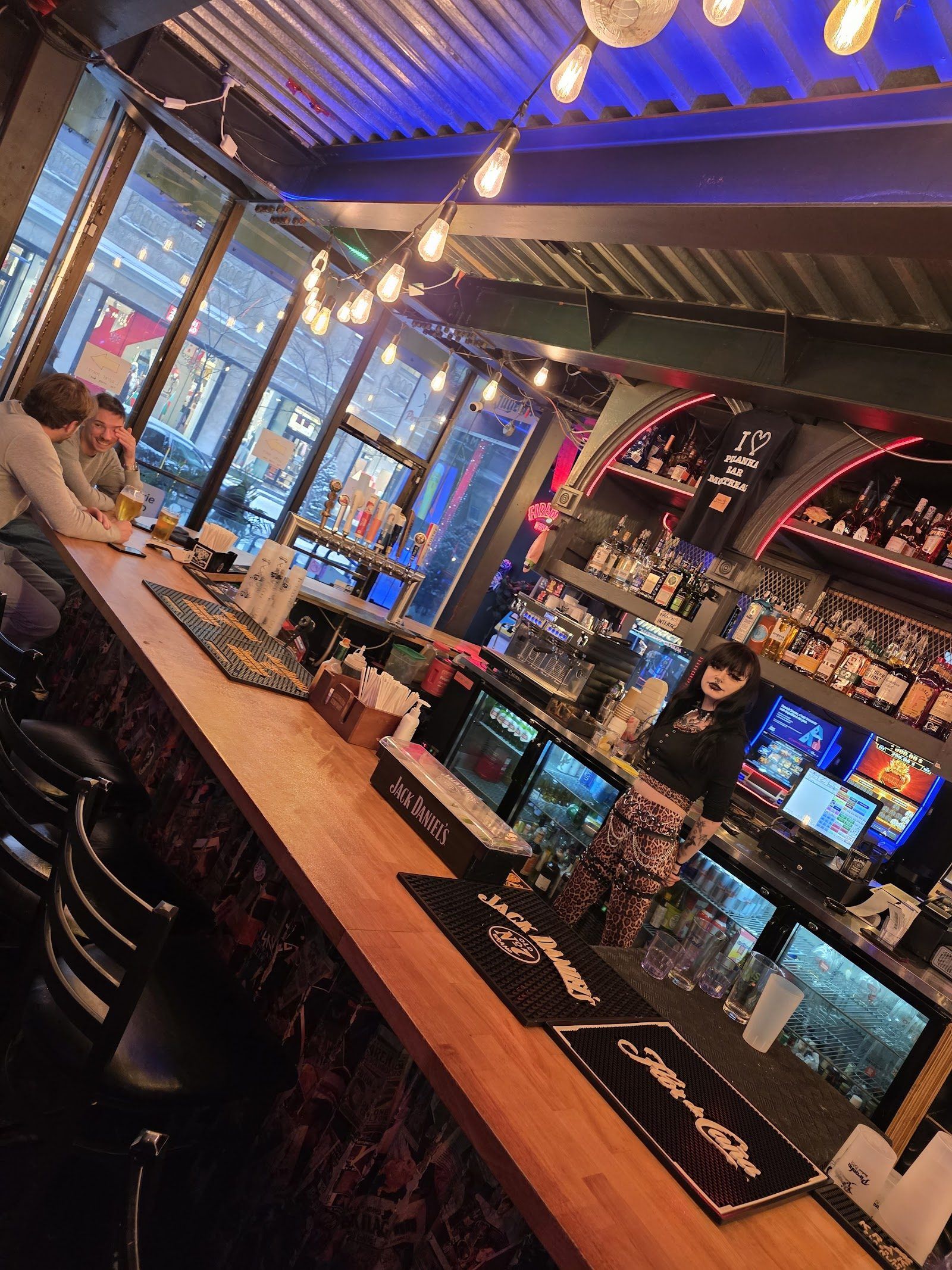 Piranha Bar Montreal bar interior