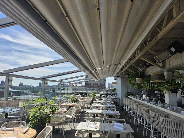 Terrasse Place D'Armes Montreal
