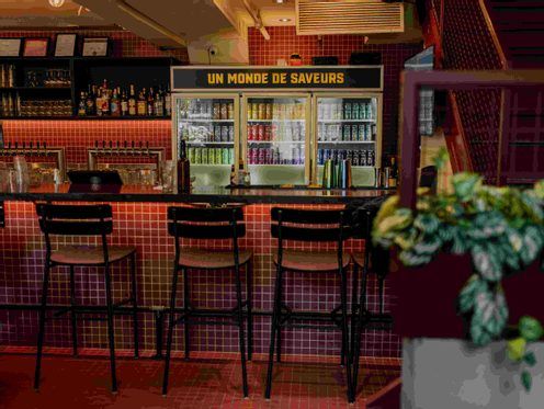 Saint-Houblon Montreal bar interior