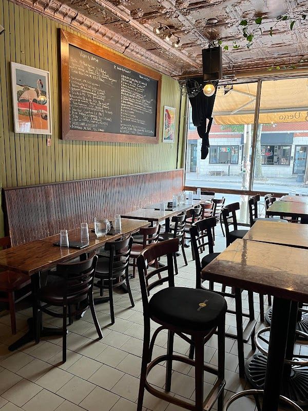 Pub Le Saint-Bock Montreal