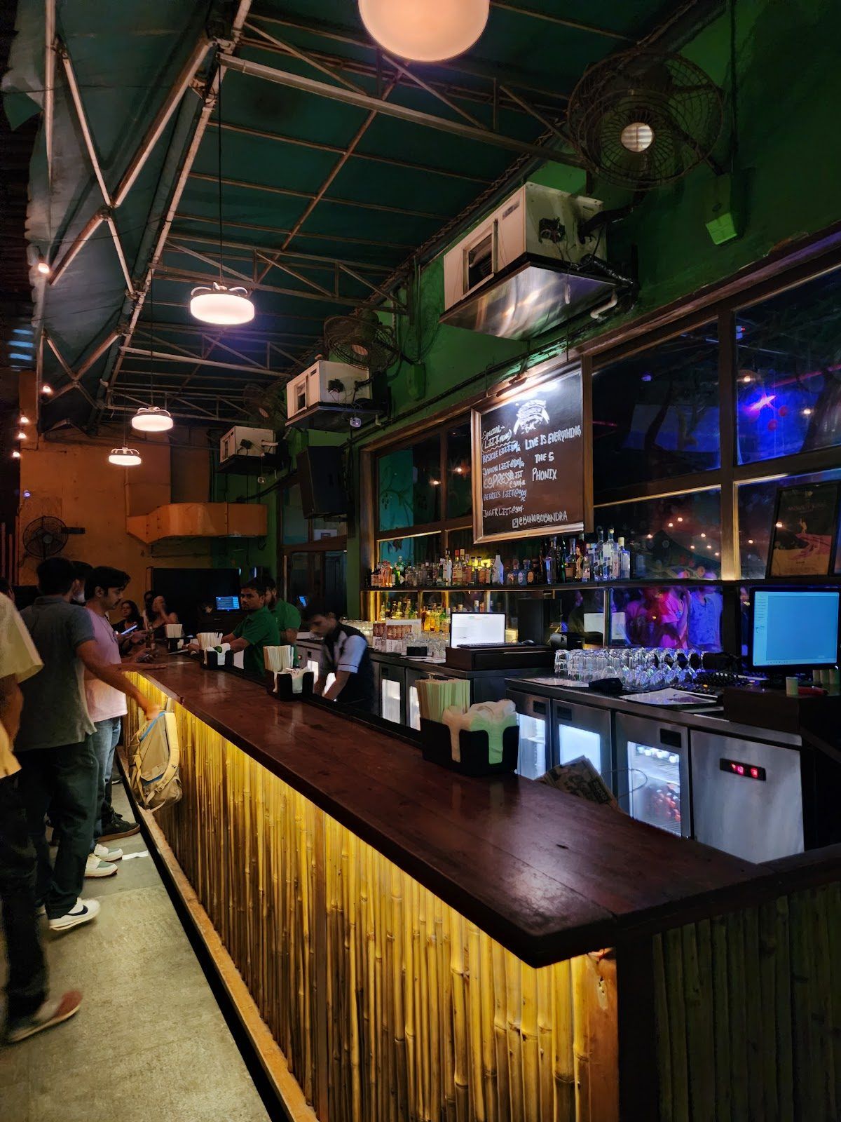 Bonobo, Mumbai
