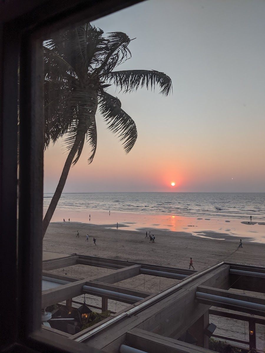 Soho House Mumbai Rooftop Juhu atmosphere