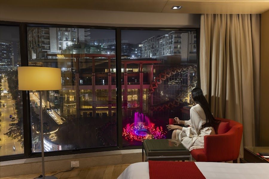 Tamarind Bar at Trident bar service