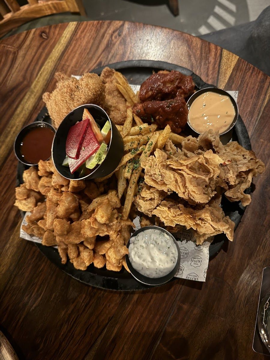 The Irish House bar service