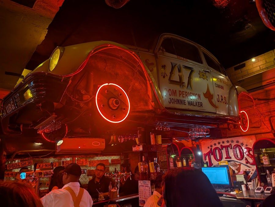 Toto's Garage Bandra atmosphere