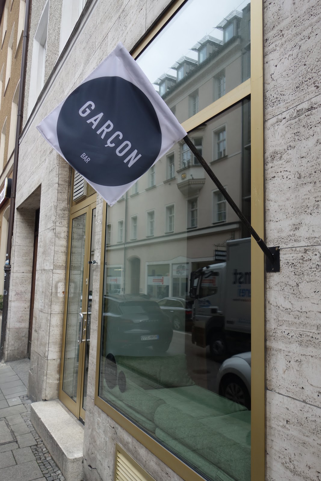 Bar Garçon, Munich