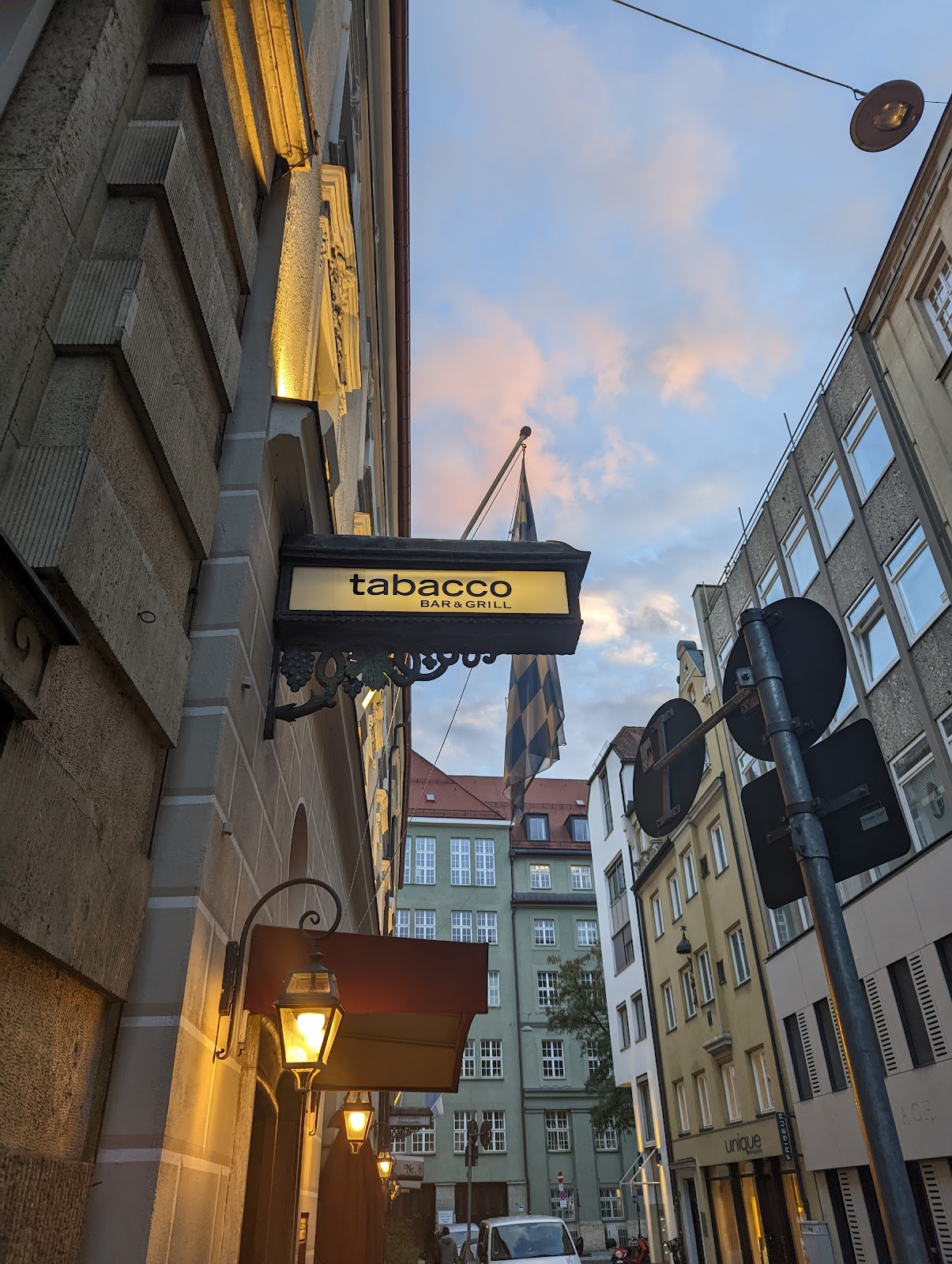 Bar Gabányi