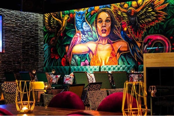 Zephyr Bar