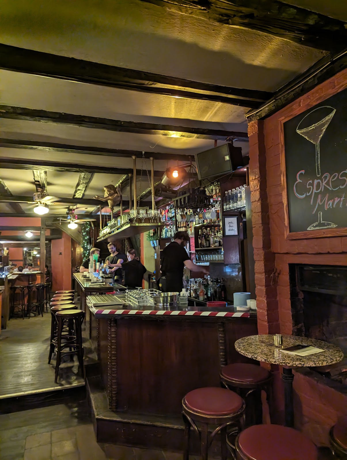 Zephyr Bar