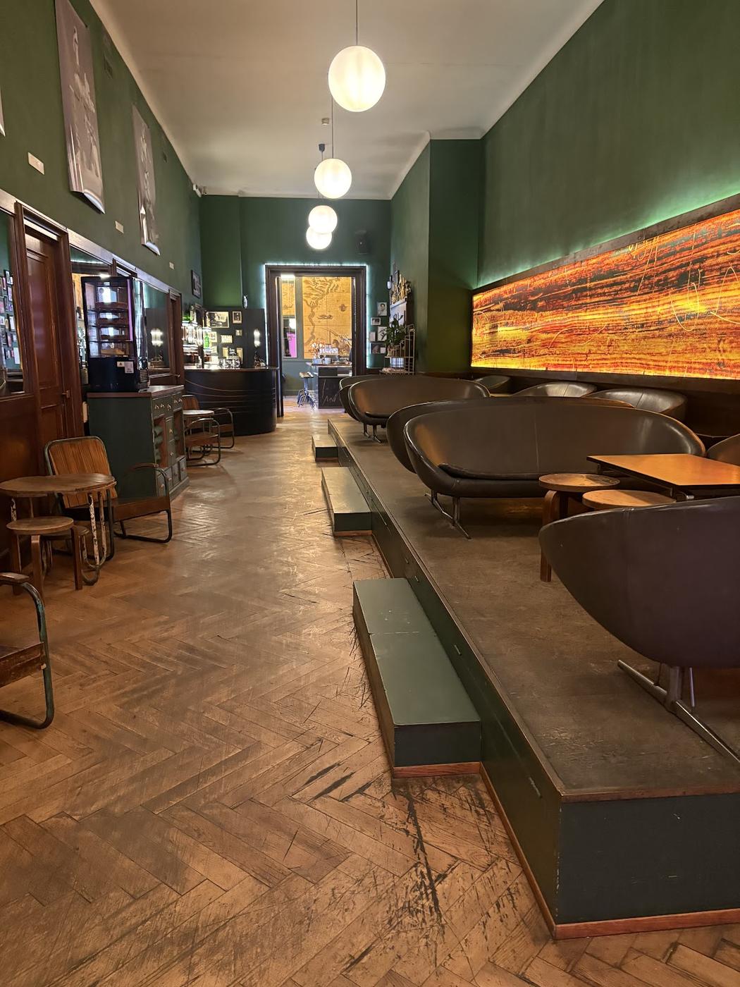 Goldene Bar, Munich