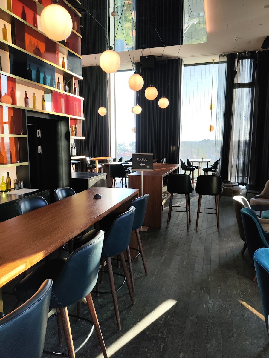 M'Uniqo Rooftop Bar, Munich