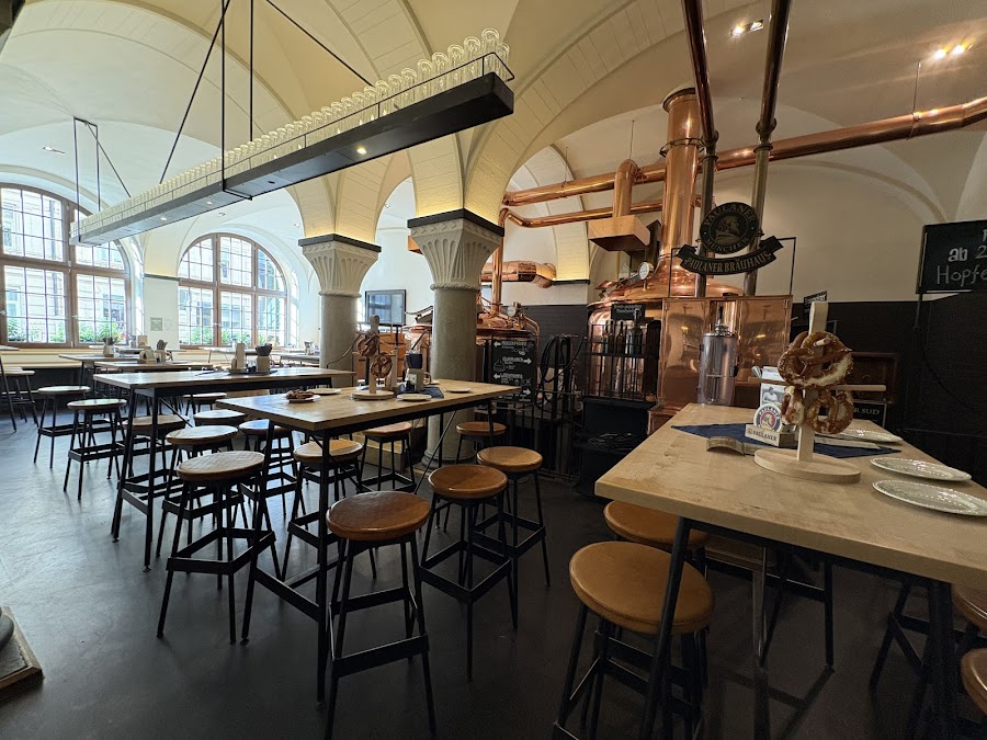 Paulaner Brauhaus interior