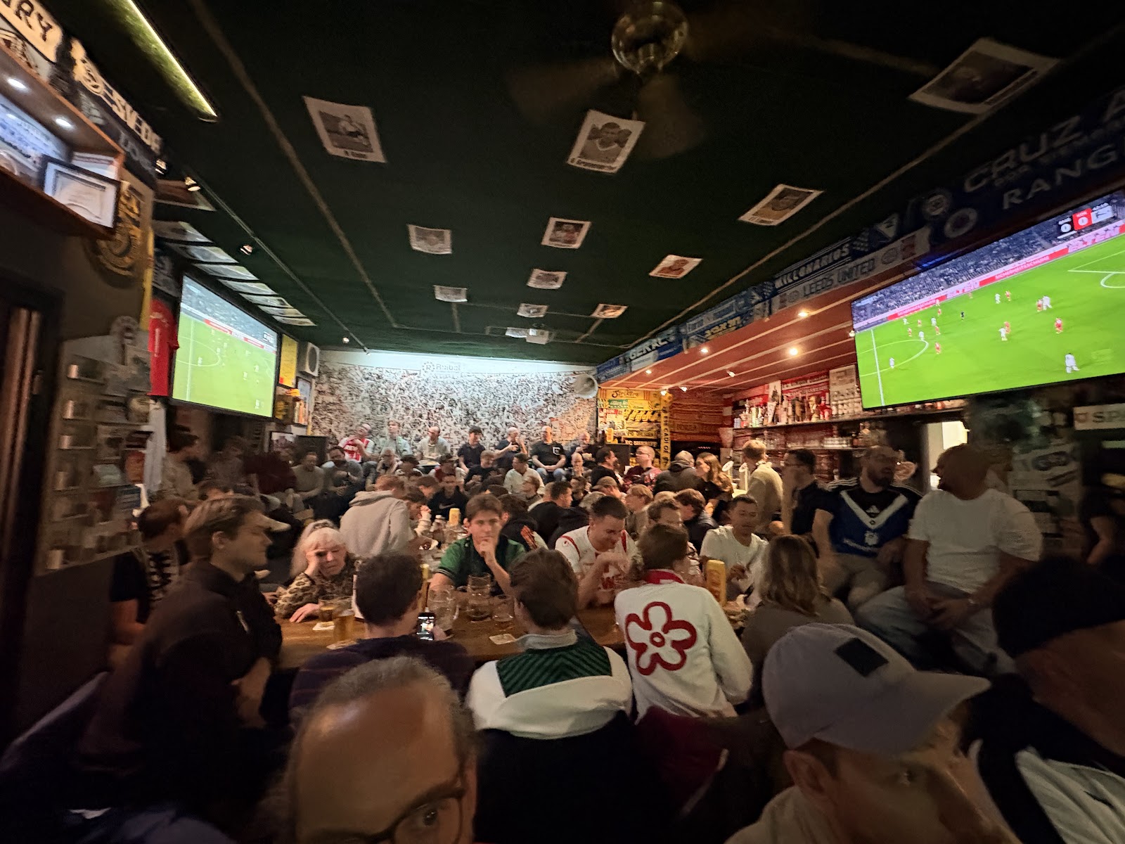 Zum Stiftl Paulaner Sportsbar