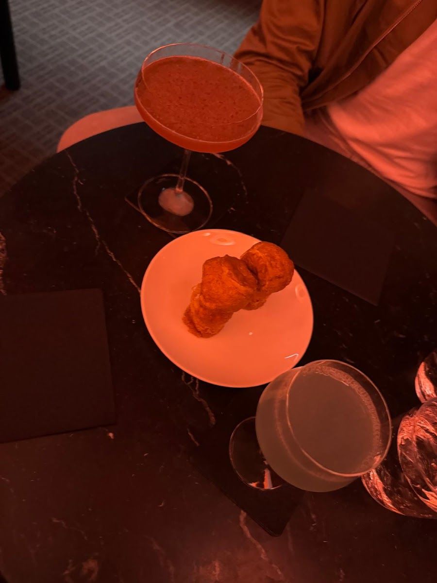 Tantris Bar Schwabing atmosphere