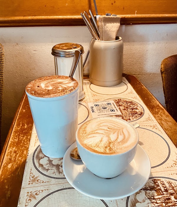 Cafe Kosmos