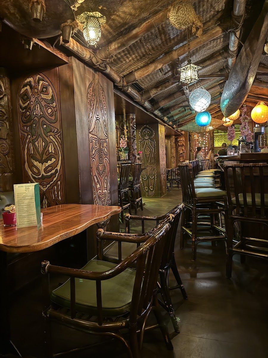 Trader Vic's at Bayerischer Hof cocktail at the bar
