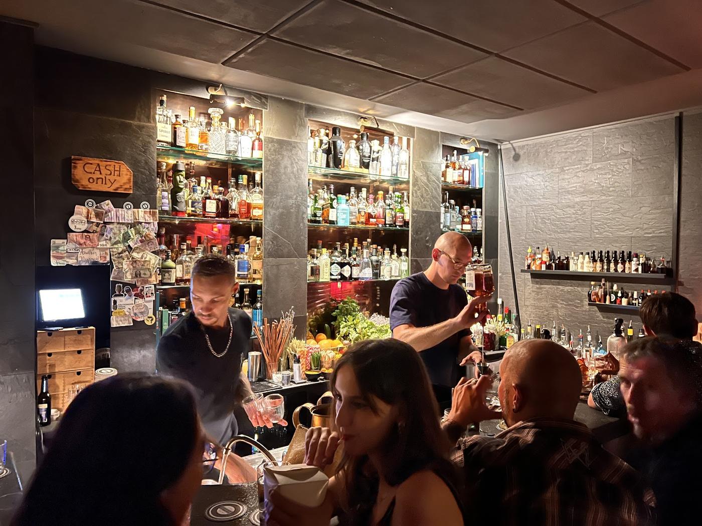 Zephyr Bar, Munich
