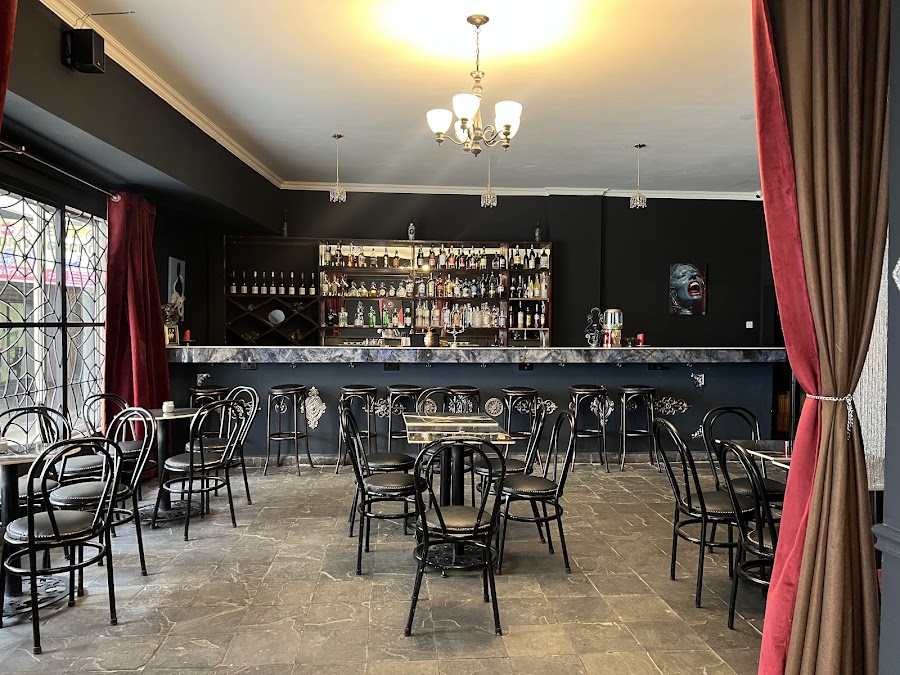 Jekyll &amp; Hyde, Nairobi