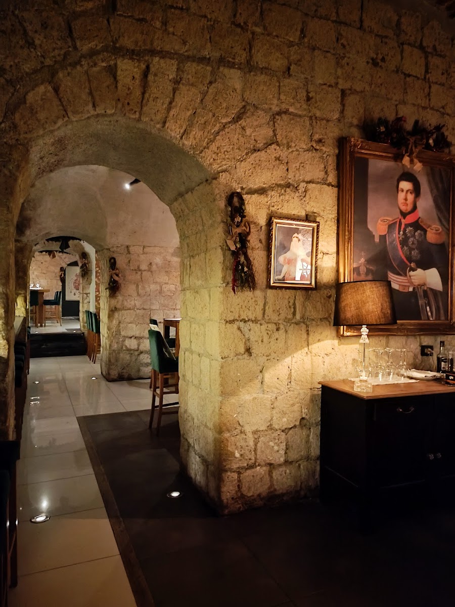 Archivio Storico, Naples