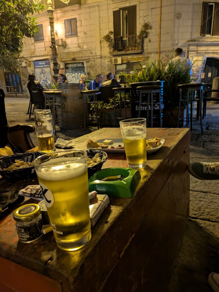 Keste style: square outside at night