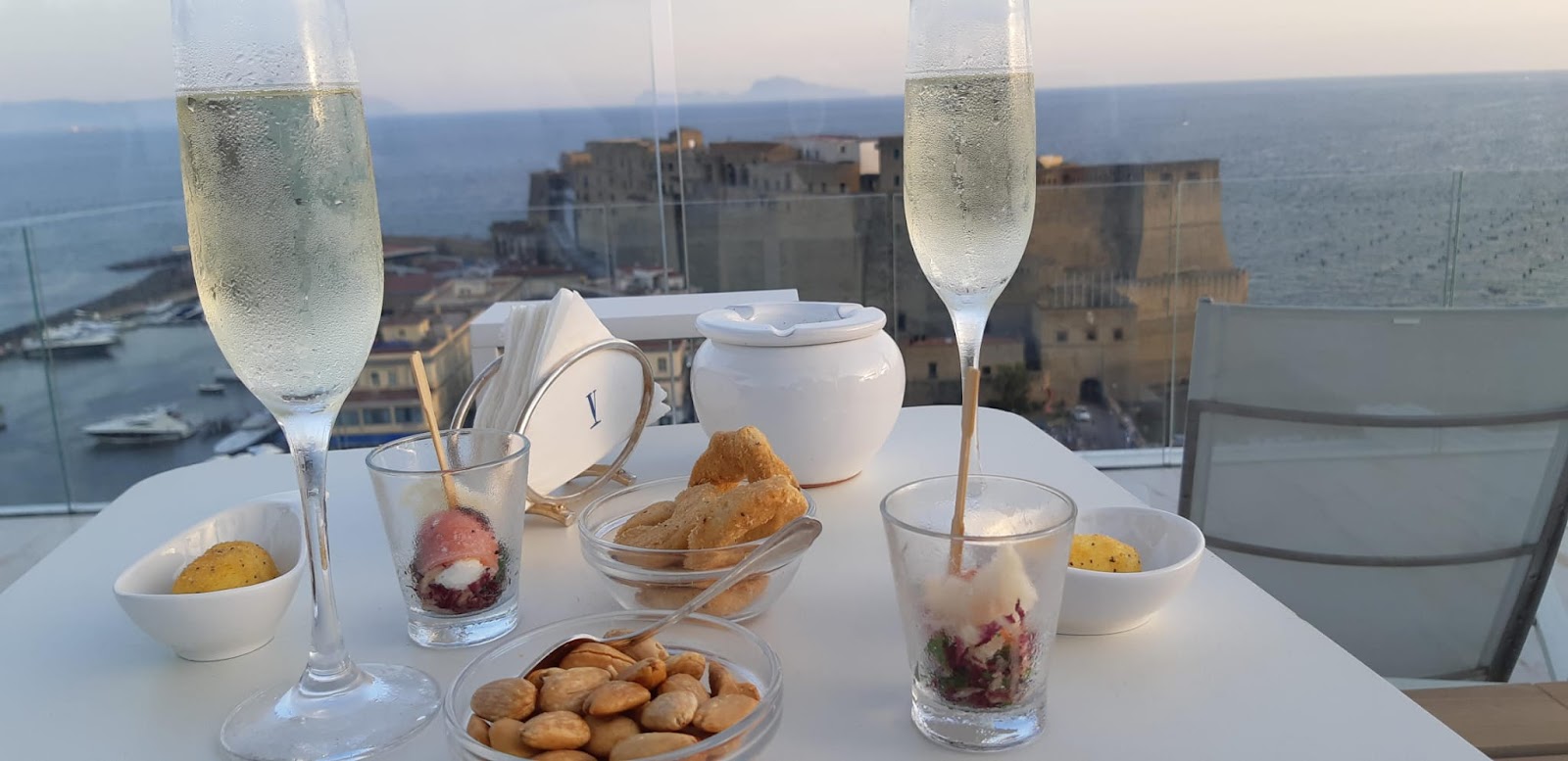 La Terrazza Grand Hotel Vesuvio rooftop bar Naples