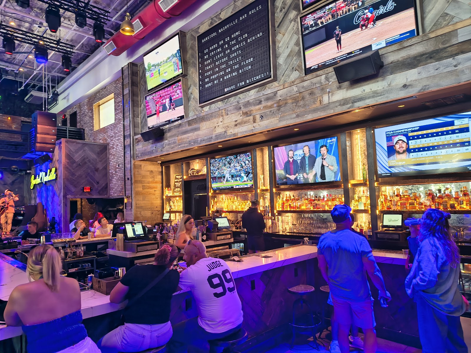 Barstool Nashville, Nashville