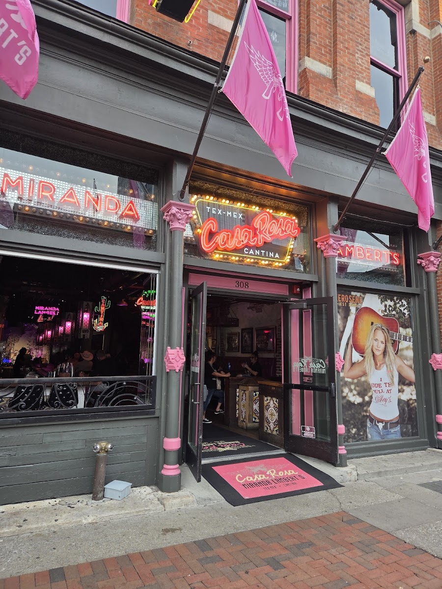 Miranda Lambert's Casa Rosa, Nashville