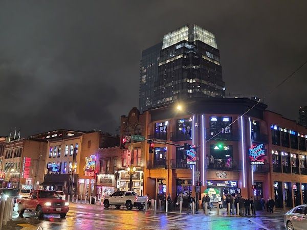 Skull's Rainbow Room Nashville