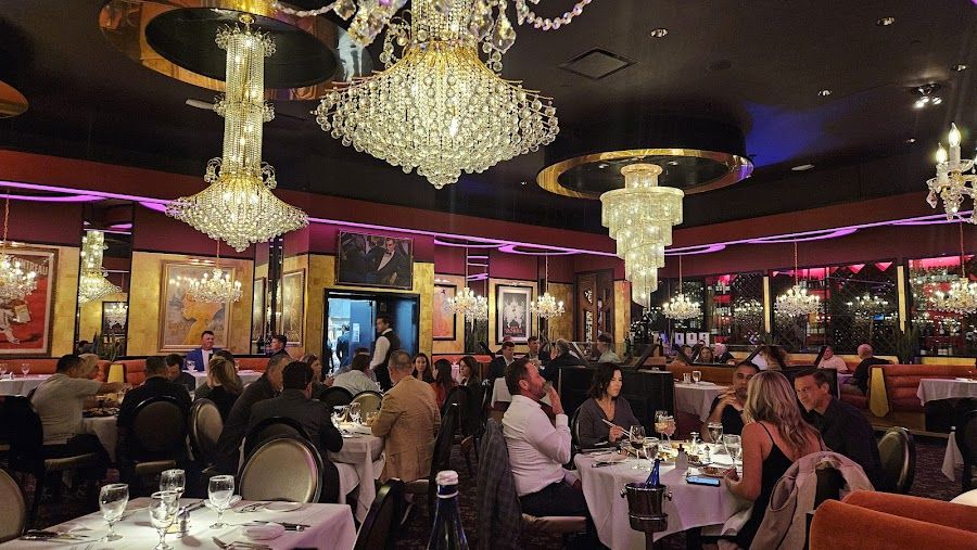 Jeff Ruby's Bar Nashville interior