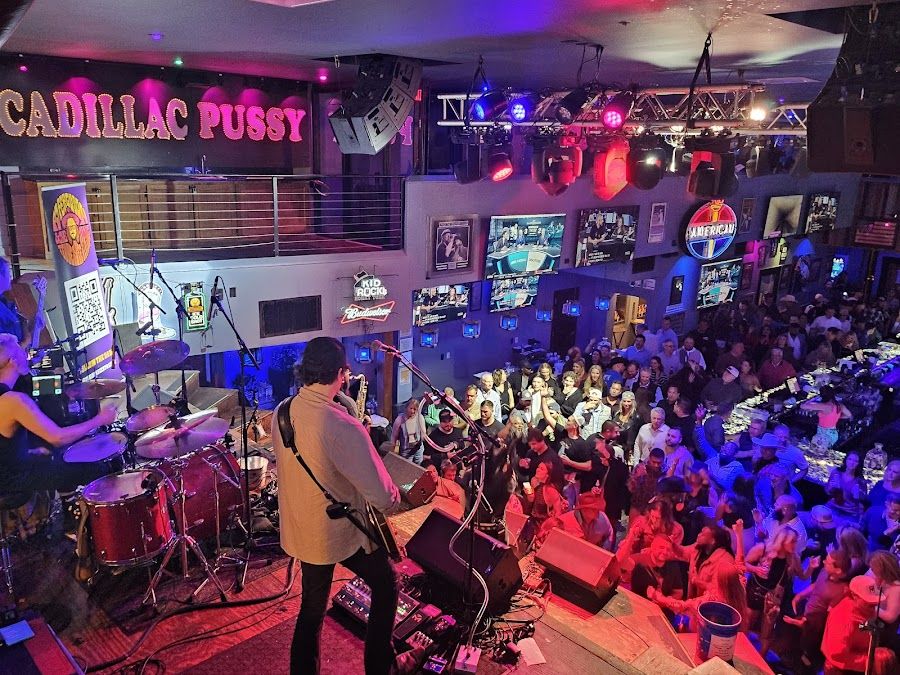 Kid Rock's Big Honky Tonk Downtown atmosphere