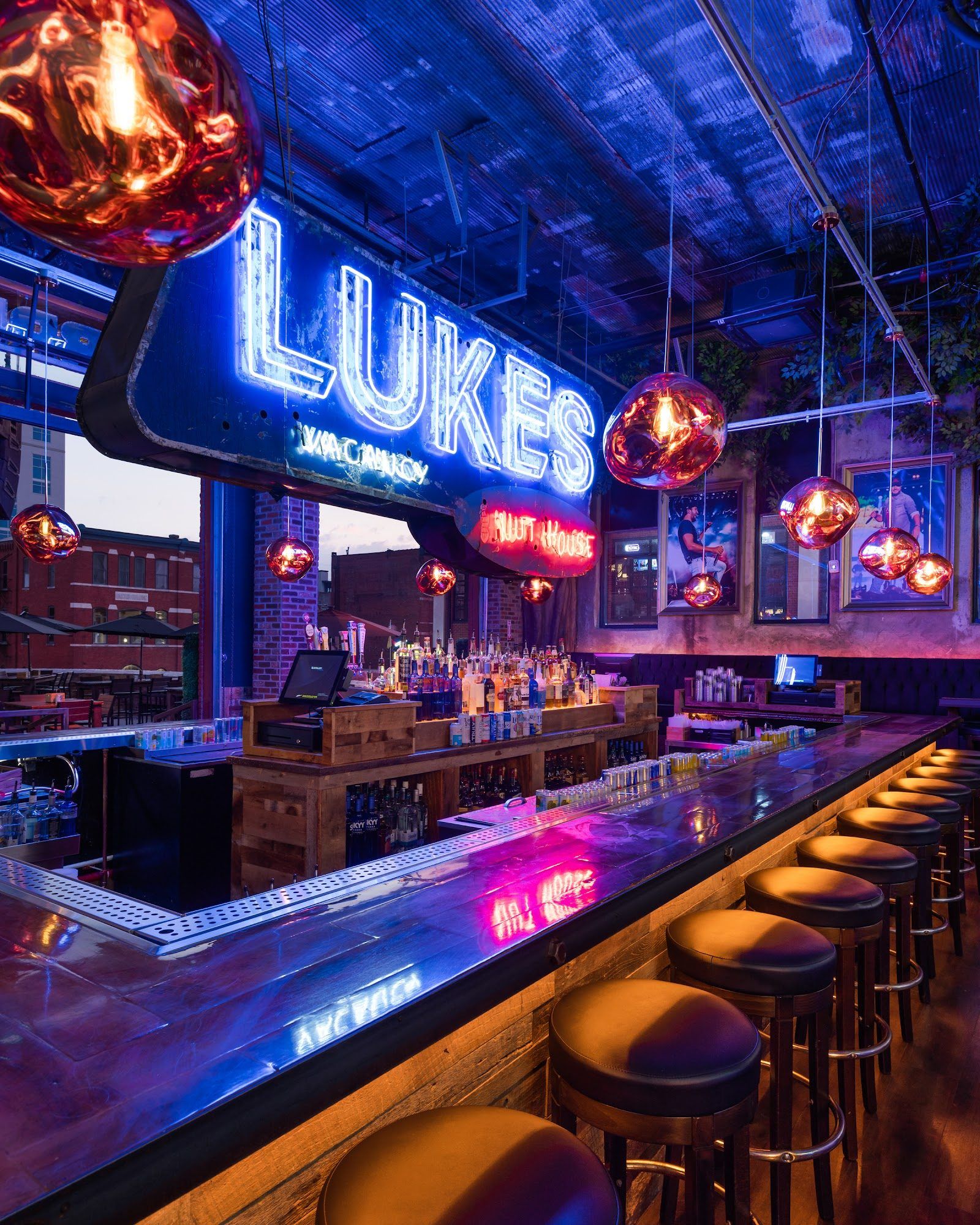 Luke's 32 Bridge Nashville bar interior