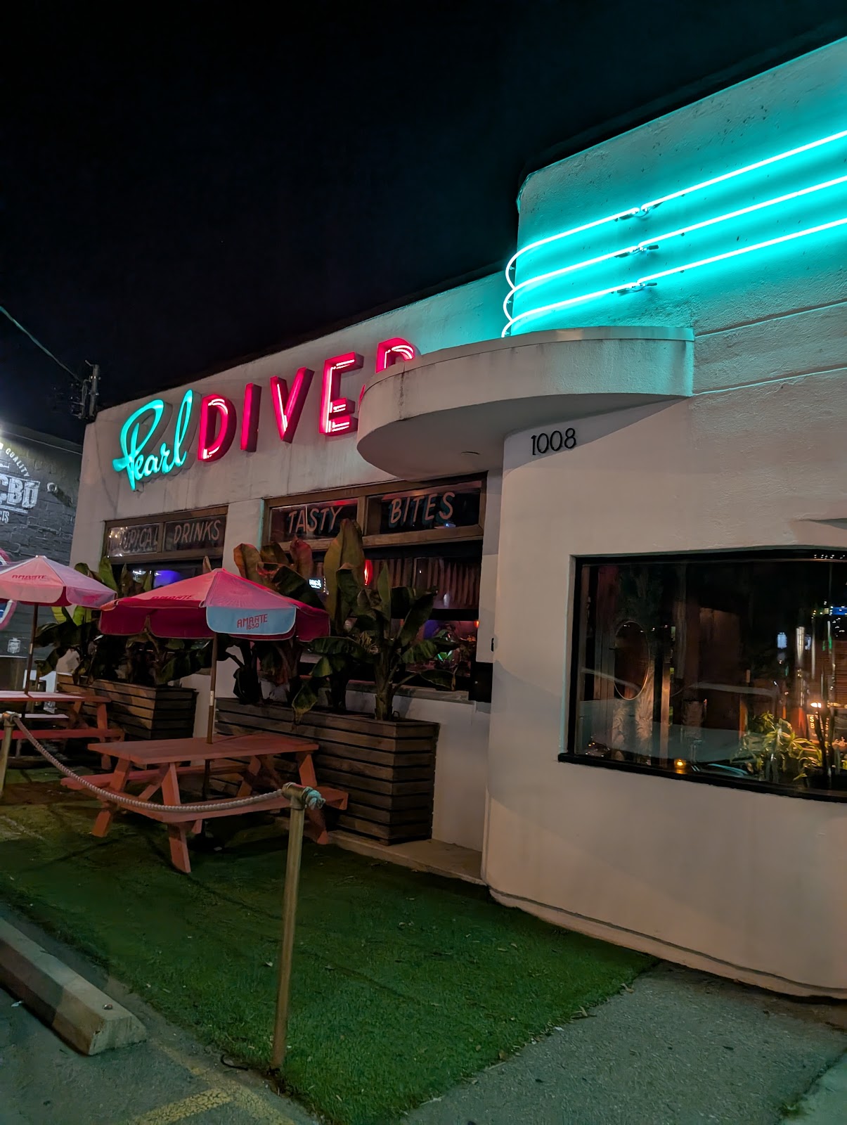 Pearl Diver, Nashville