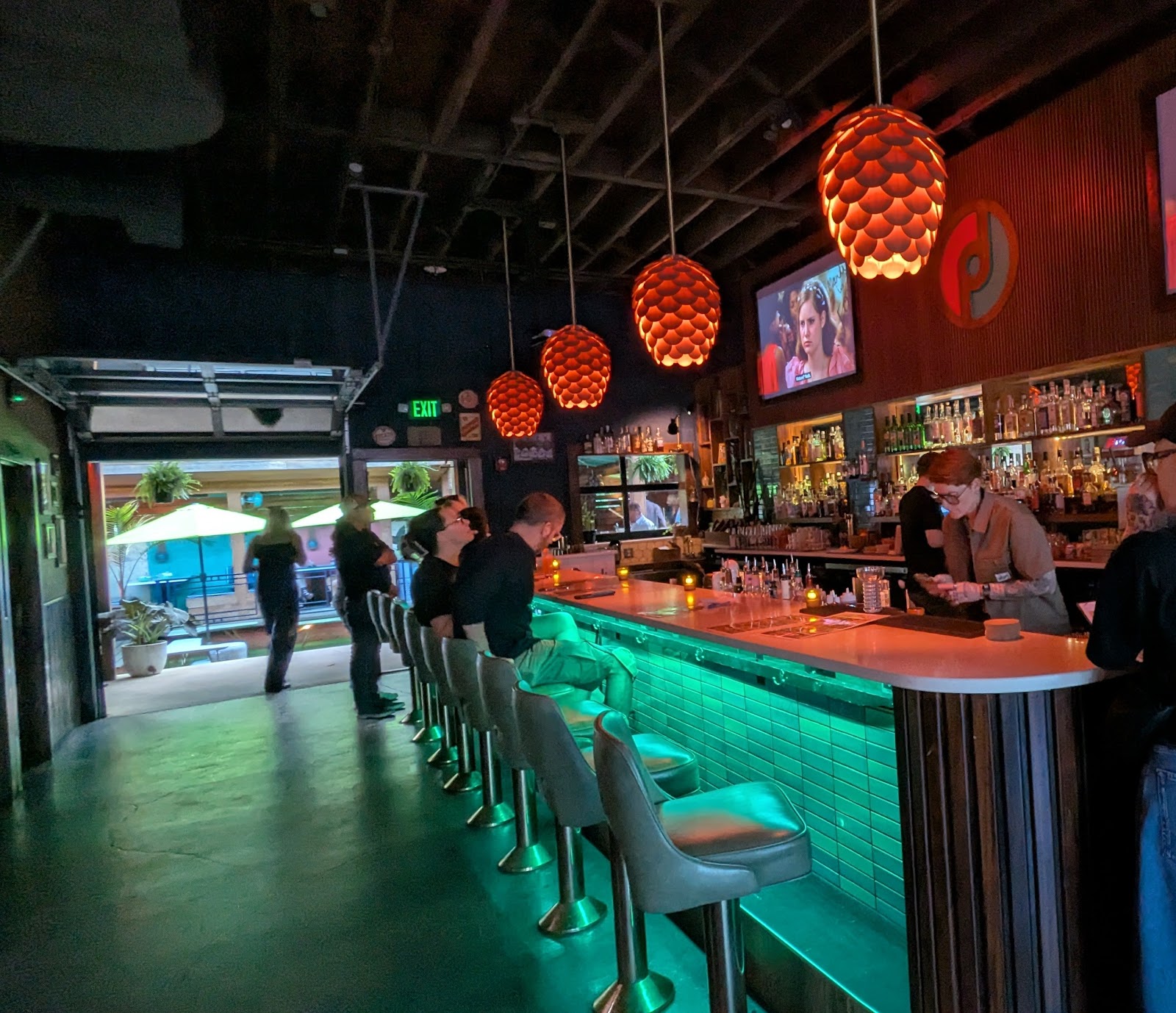 Pearl Diver, Nashville