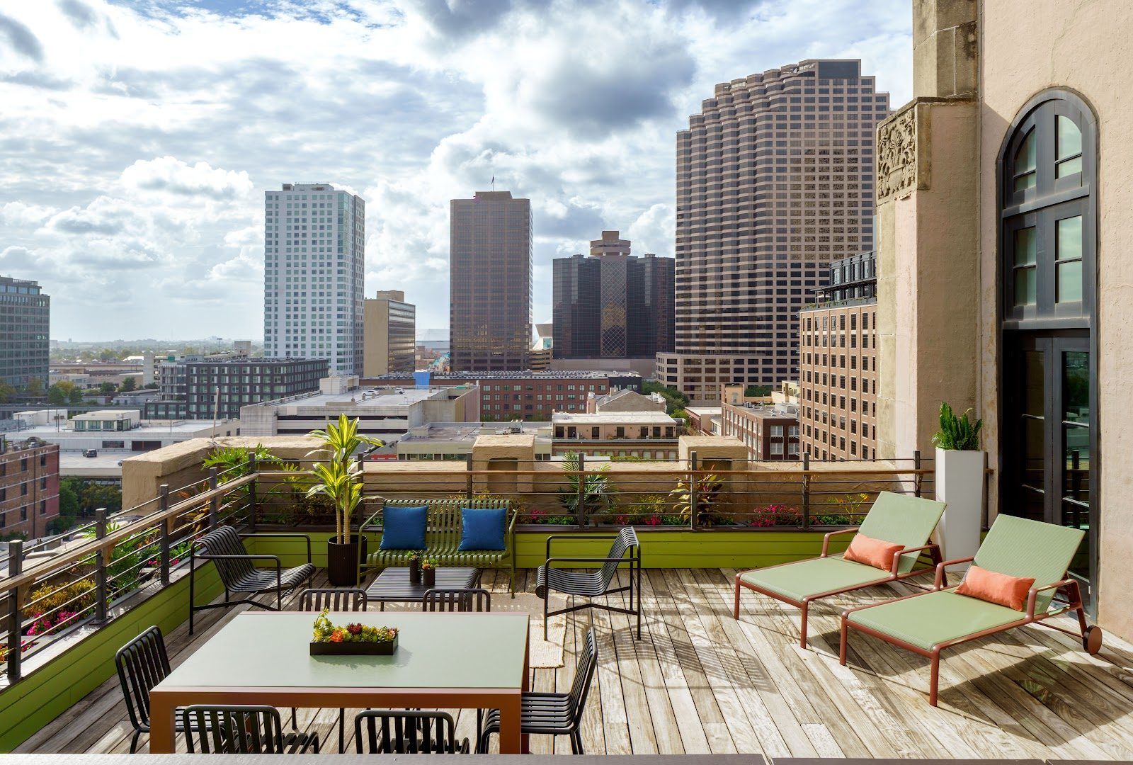 Alto Rooftop at Ace Hotel New Orleans bar interior