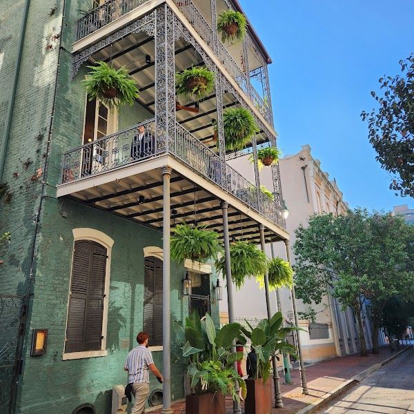 Effervescence New Orleans