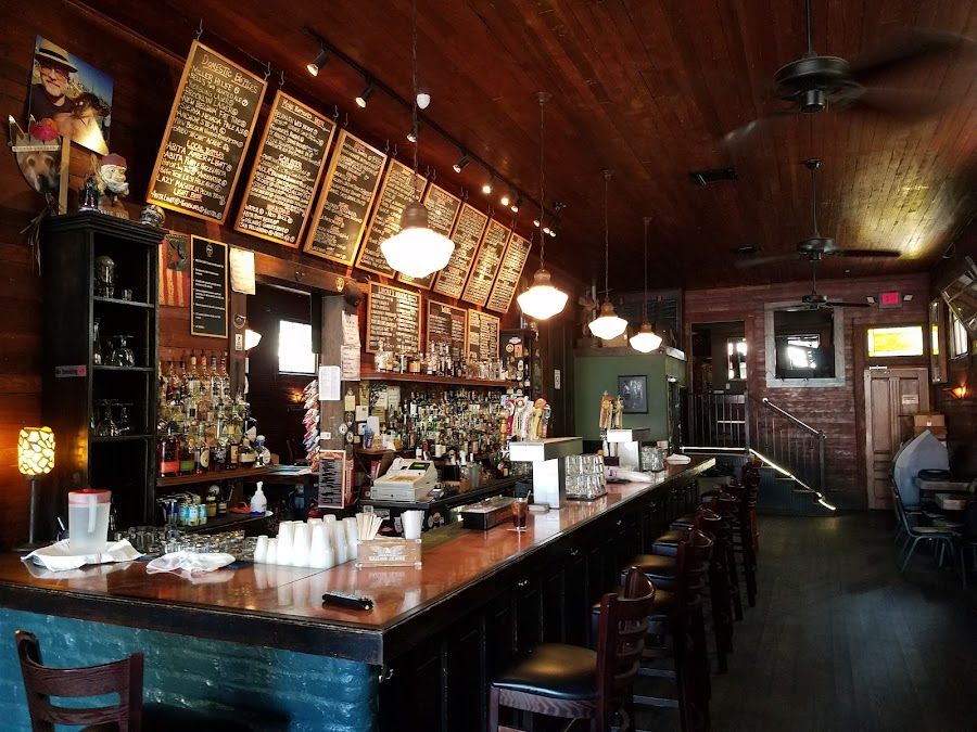d.b.a. New Orleans Faubourg Marigny atmosphere