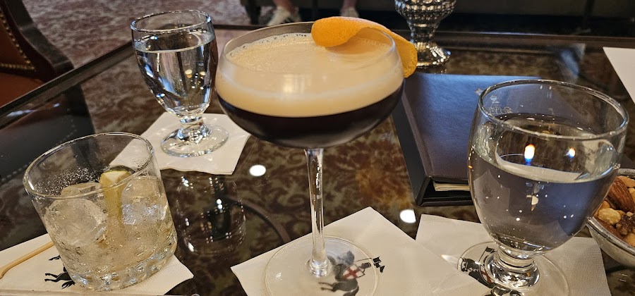 Polo Club Lounge drinks