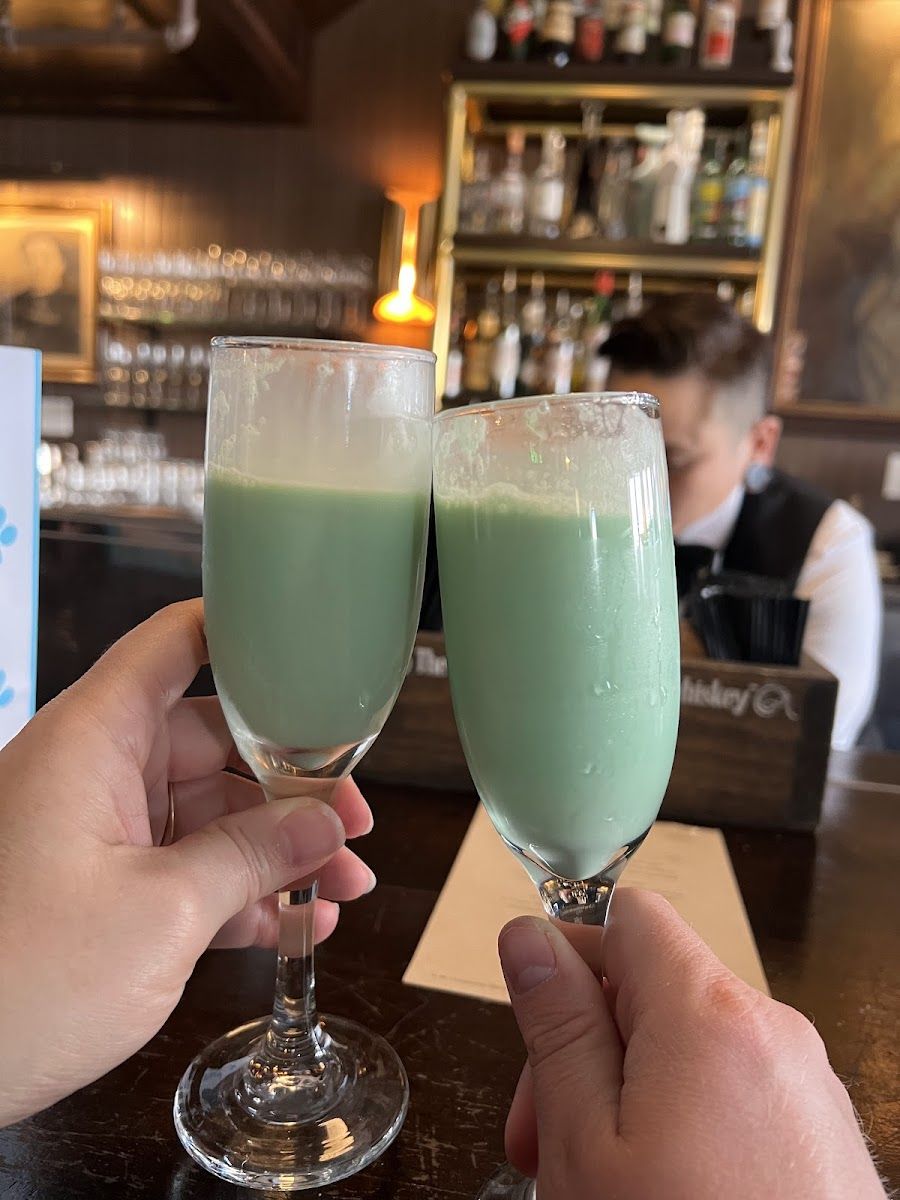 Tujague's bar service