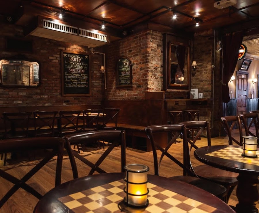 11th Street Bar bar in New York