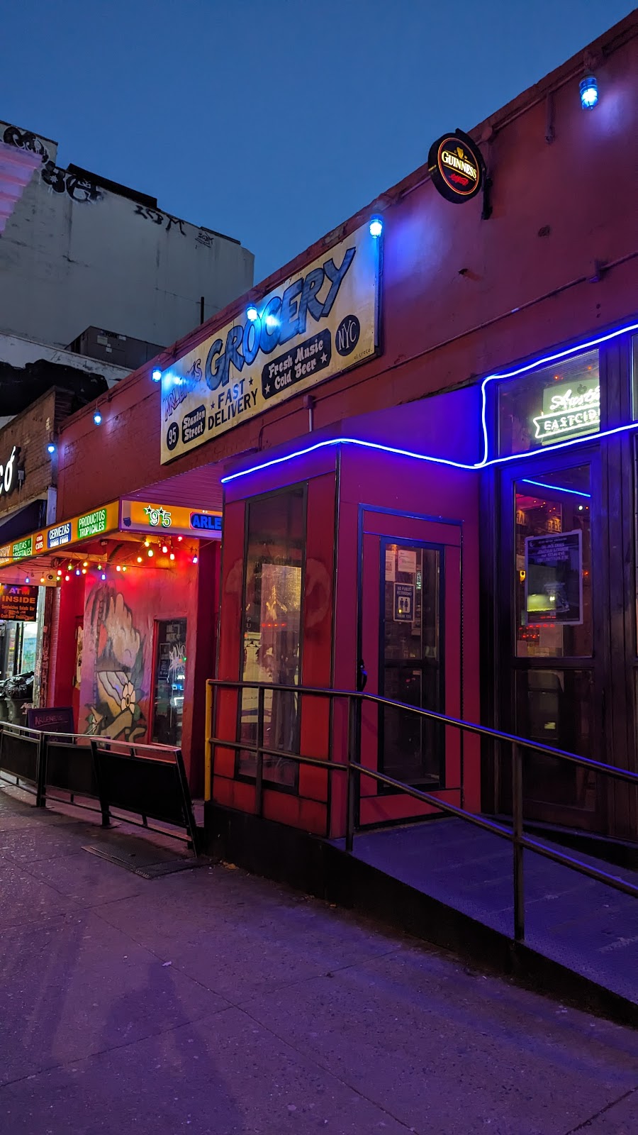 Arlene's Grocery, New York