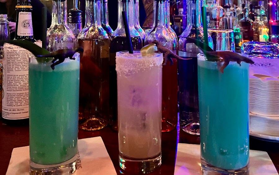 Holiday Cocktail Lounge, New York
